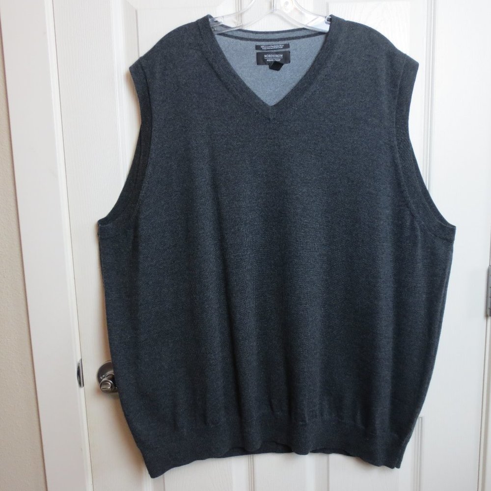 Nordstrom Men's Shop 100% Merino Wool Vest Size XXL V-Neck Gray NEW